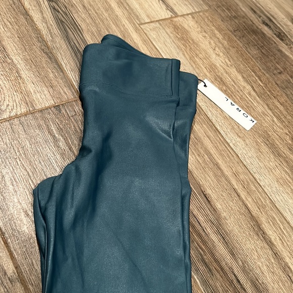 Koral Teal Lustrous Infinity Legging - Picture 5 of 9